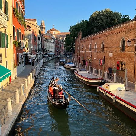 Venice Luxury Suite - Private Jacuzzi And Design Luaran gambar